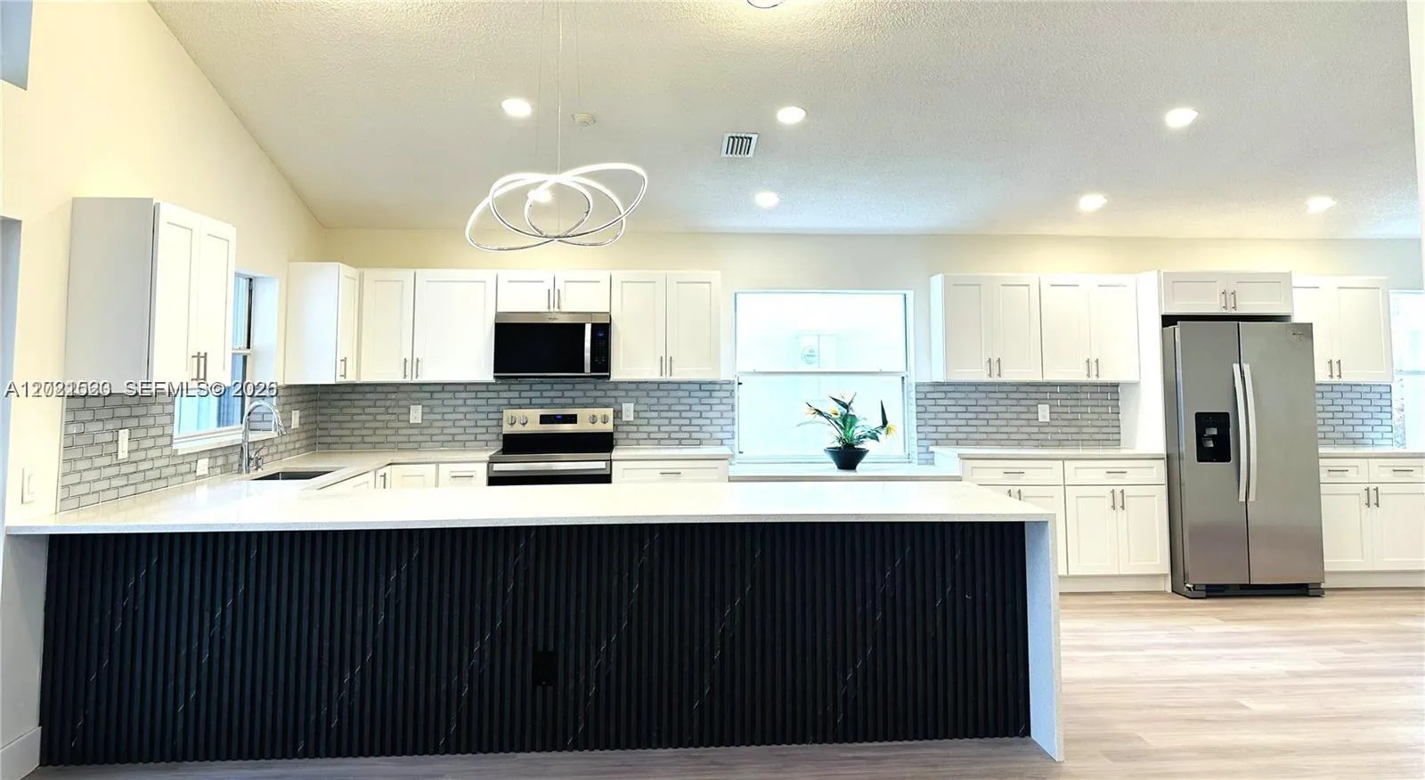116 W Bayridge Dr, Weston FL 33326
