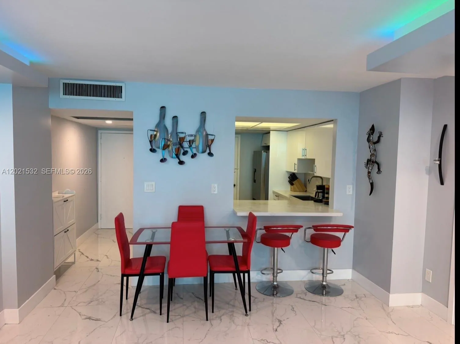 1 bedroom 1 bath for sale at 3140 S Ocean Dr # 1003, Hallandale Beach FL 33009