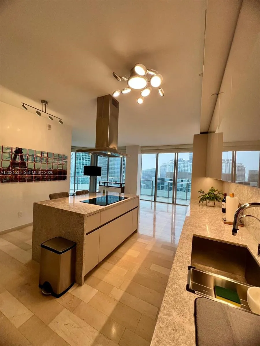 1300 E Brickell Bay Dr # 3701, Miami FL 33131