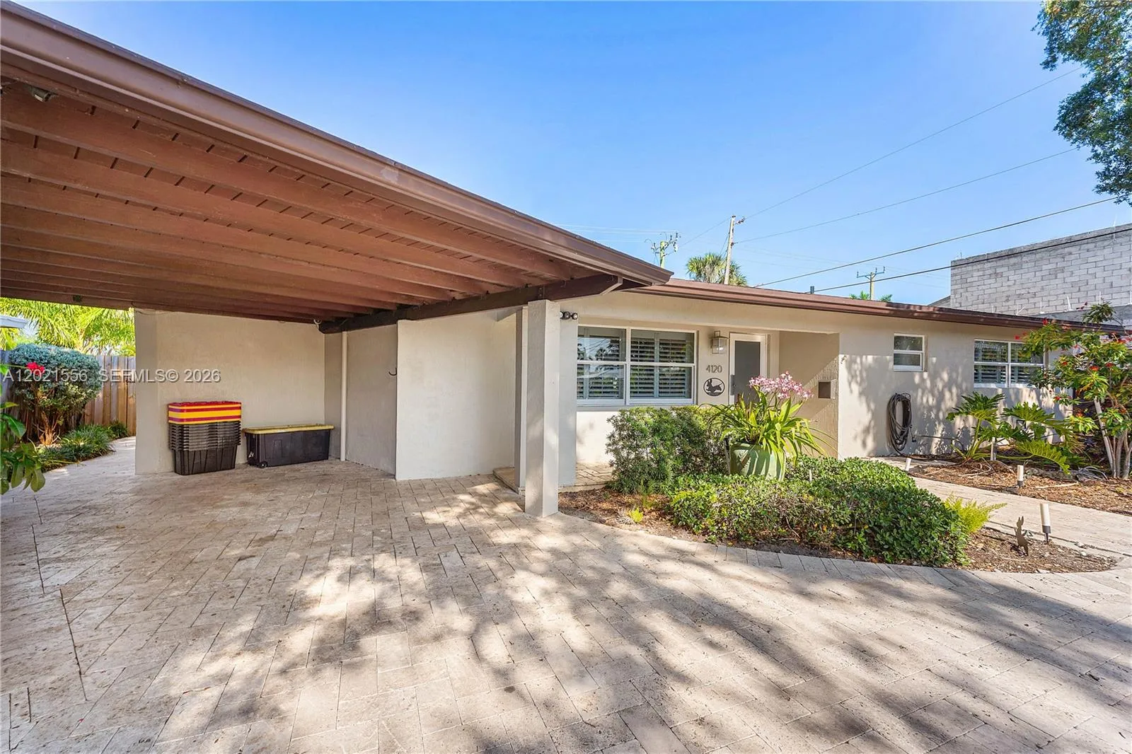 4120 NE 20th Ave, Oakland Park FL 33308