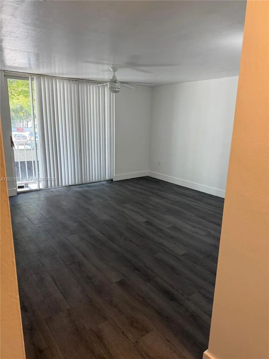1740 NW N River Dr # 325, Miami FL 33125