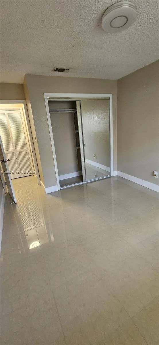 160 NW 14th St # 1, Pompano Beach FL 33060