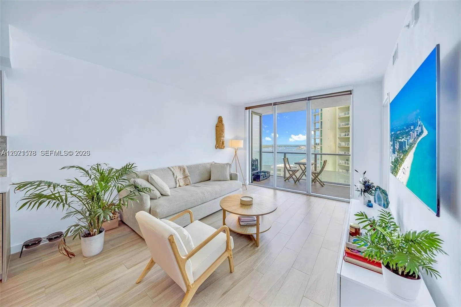 1300 Brickell Bay Dr # 2104, Miami FL 33131