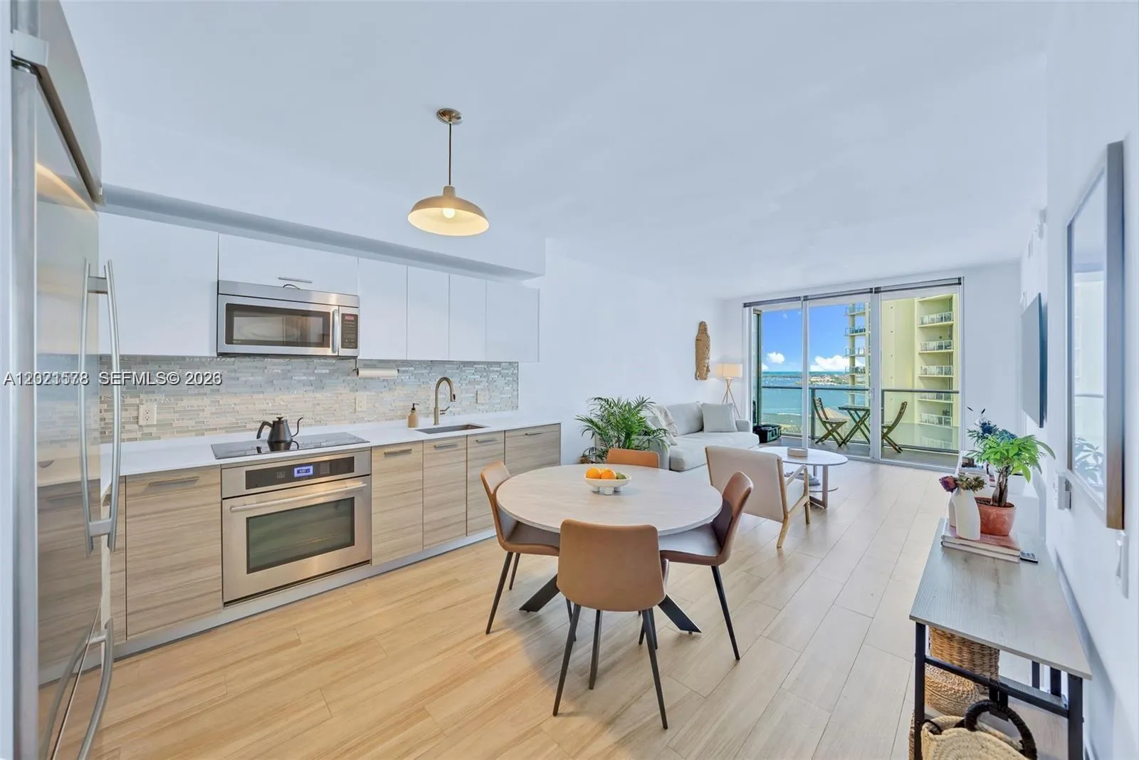 1300 Brickell Bay Dr # 2104, Miami FL 33131