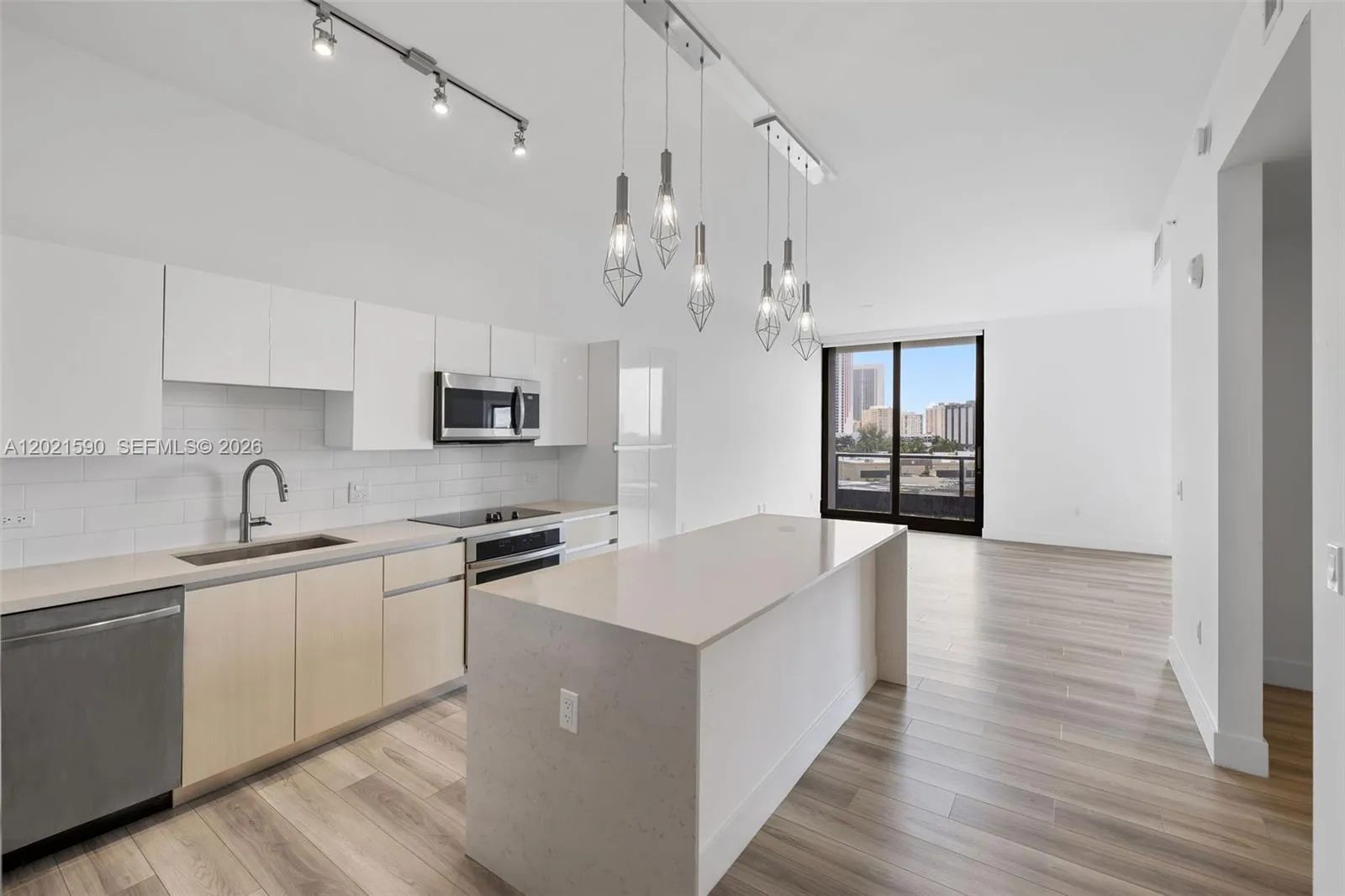 101 Diplomat Pkwy # 410, Hallandale Beach FL 33009