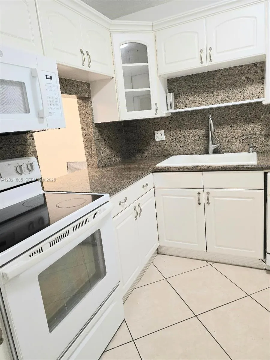 2309 Park Ln # 116, Hollywood FL 33021