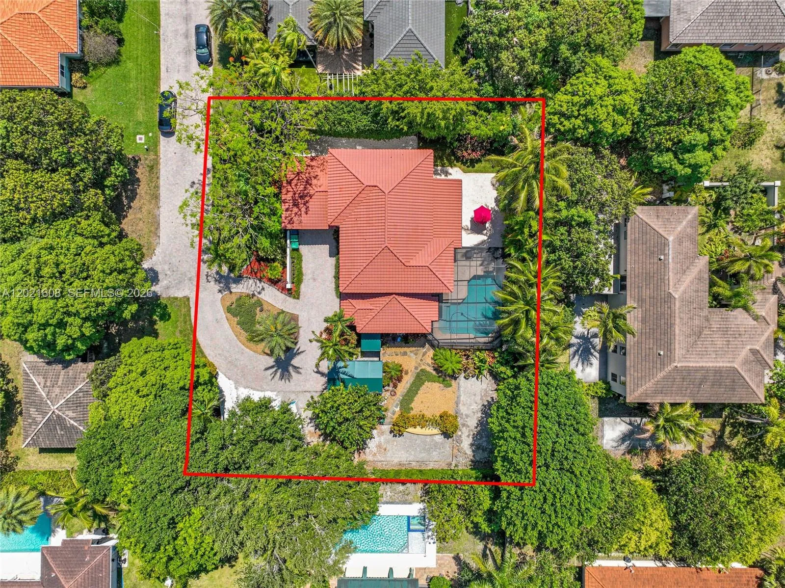 8204 SW 171st St, Palmetto Bay FL 33157