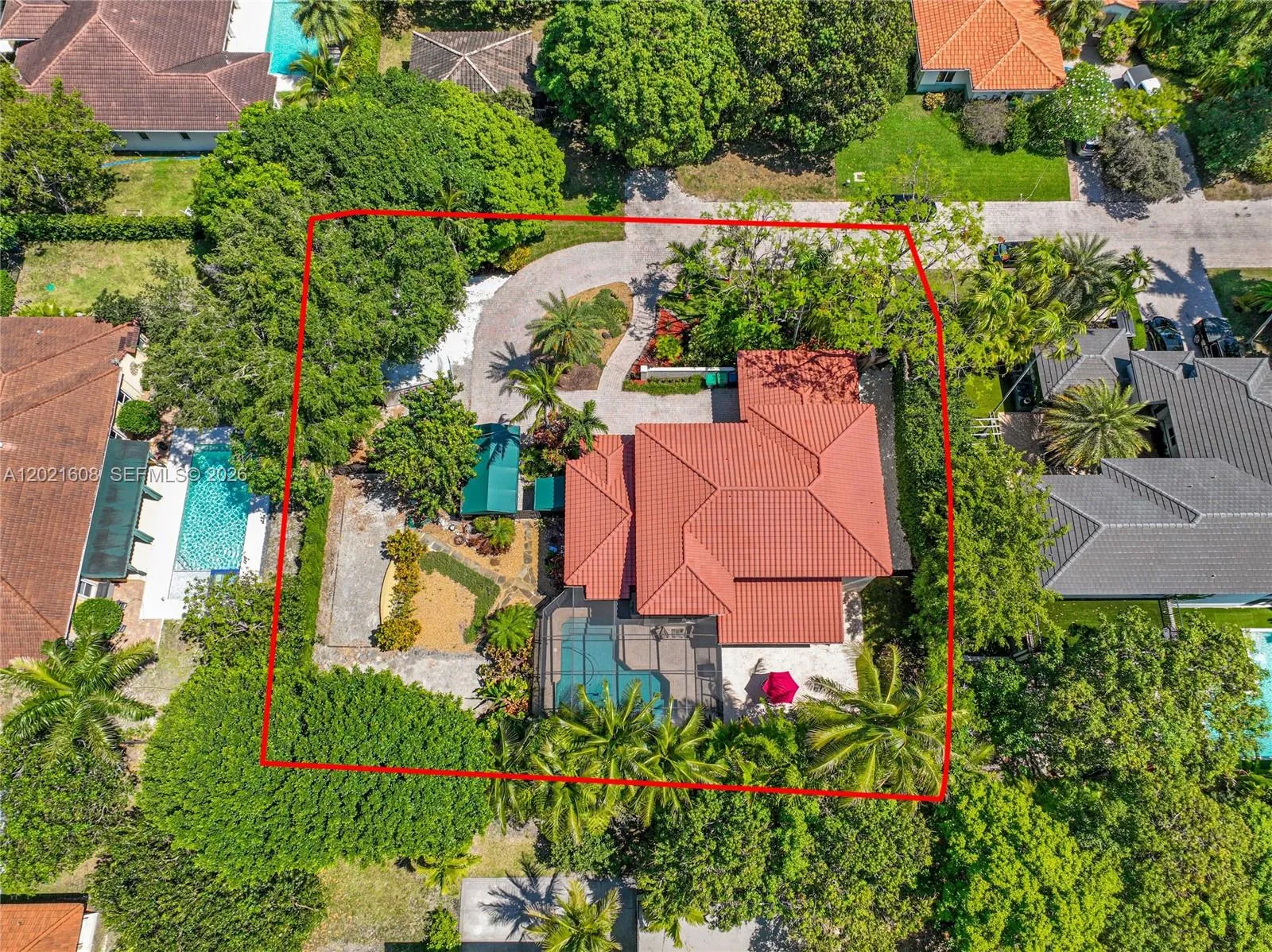8204 SW 171st St, Palmetto Bay FL 33157
