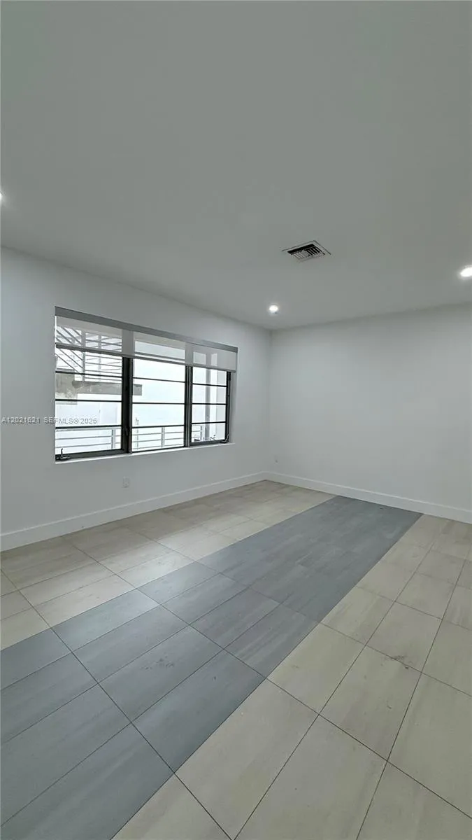 2021 Meridian Ave # 6, Miami Beach FL 33139