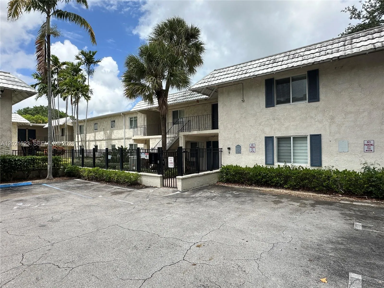 8617 SW 68th Ct # 26, Pinecrest FL 33156
