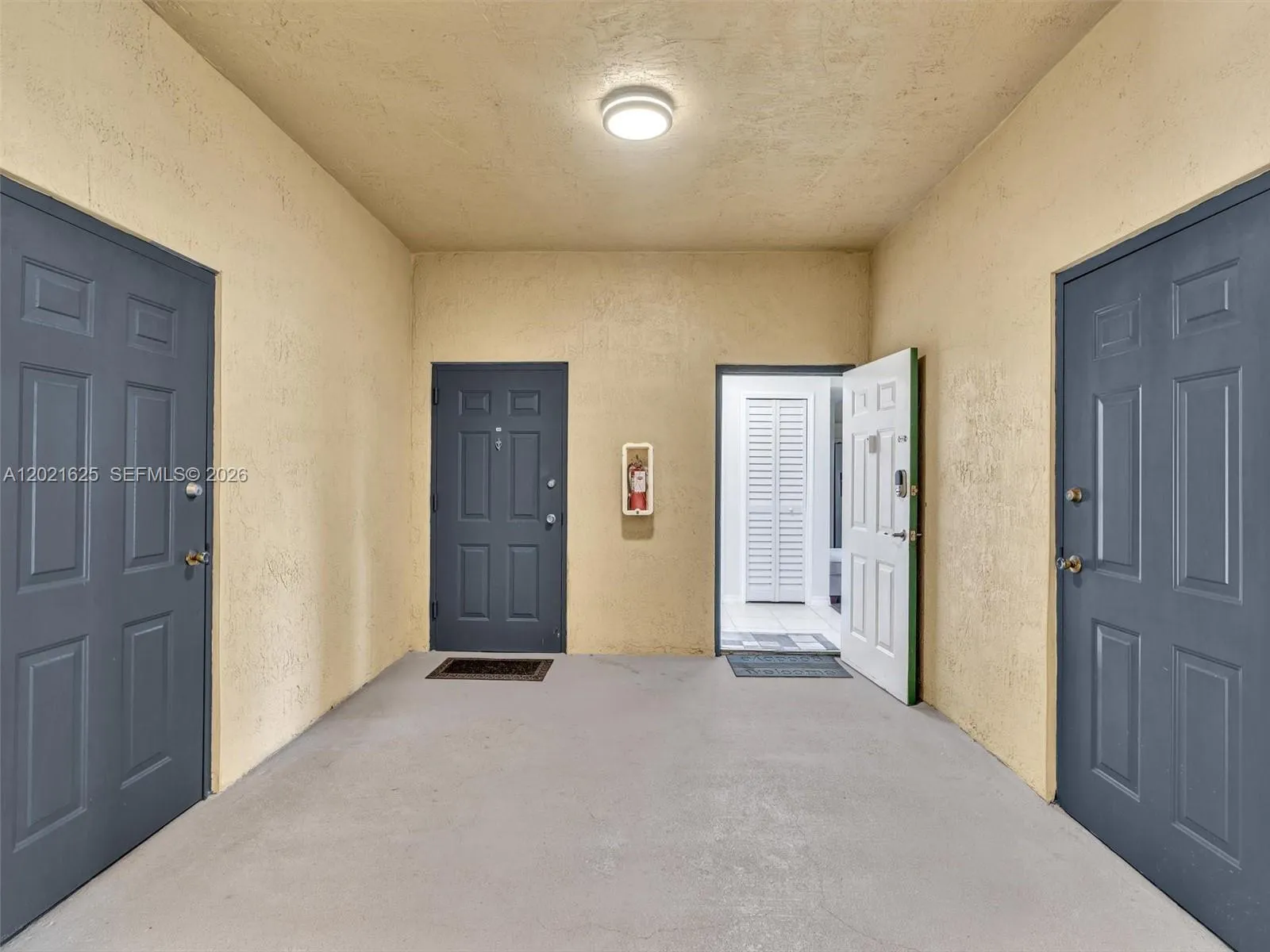 7085 Nova Dr # 321, Davie FL 33317