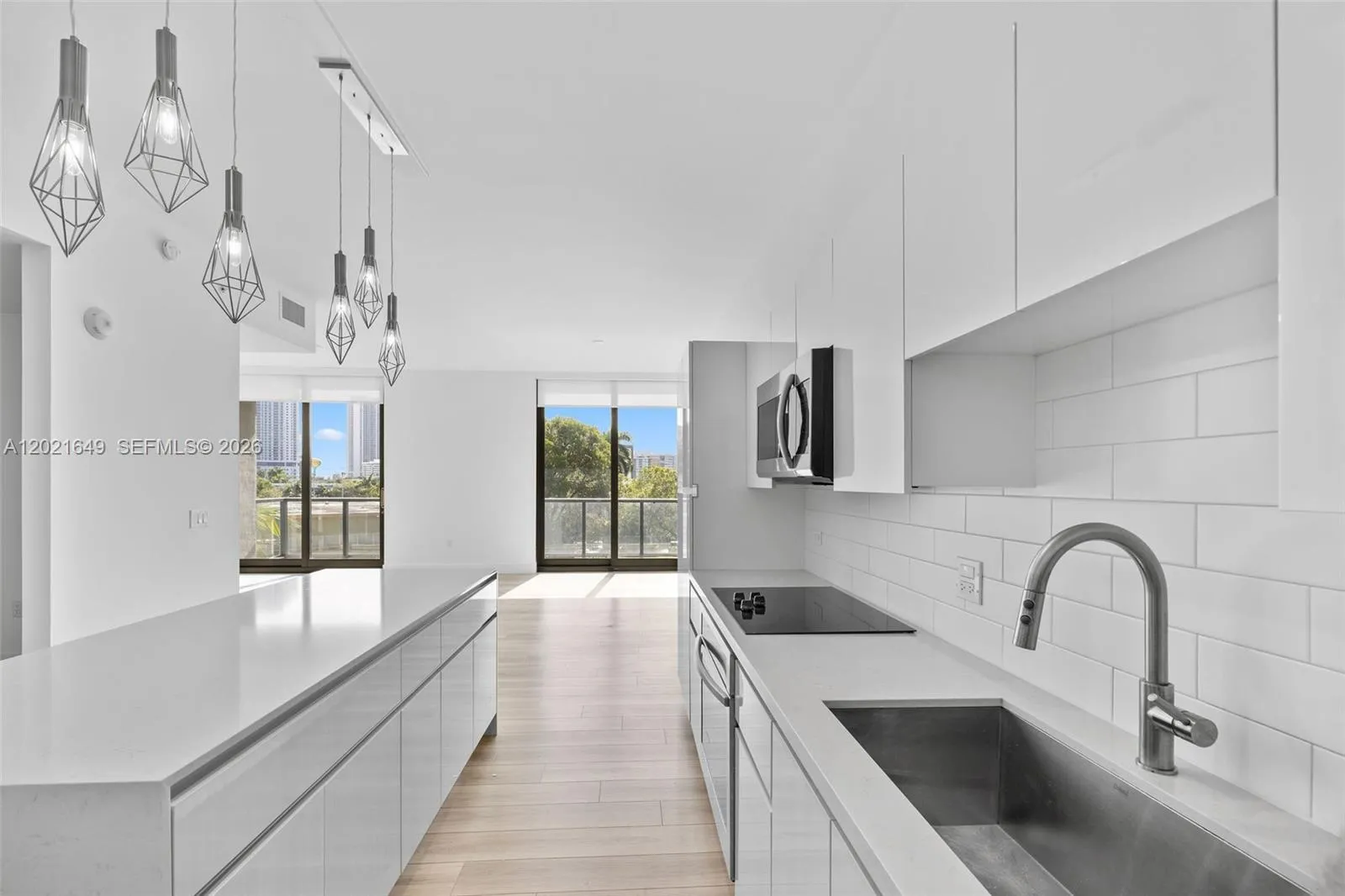 101 Diplomat Pkwy # 204, Hallandale Beach FL 33009