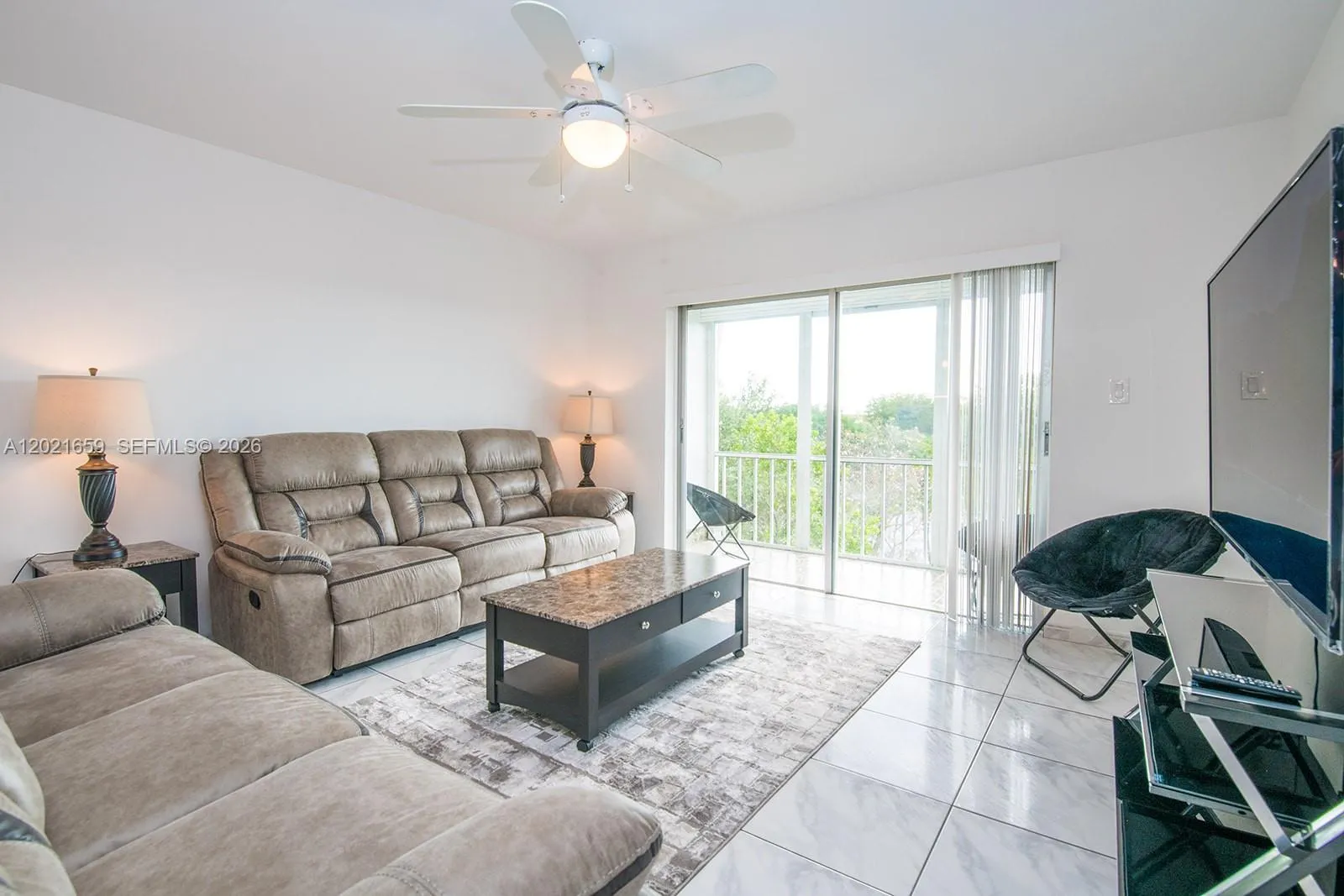 2 bedroom 2 bath for sale at 4650 Washington St # 502, Hollywood FL 33021