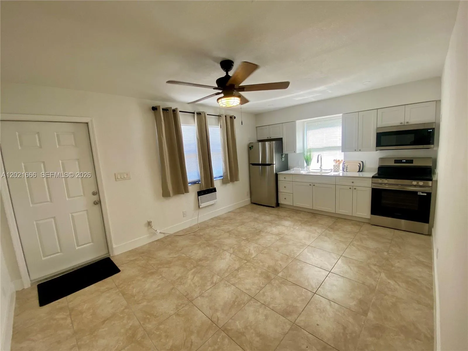 1112 N 61st Ter # B, Hollywood FL 33024