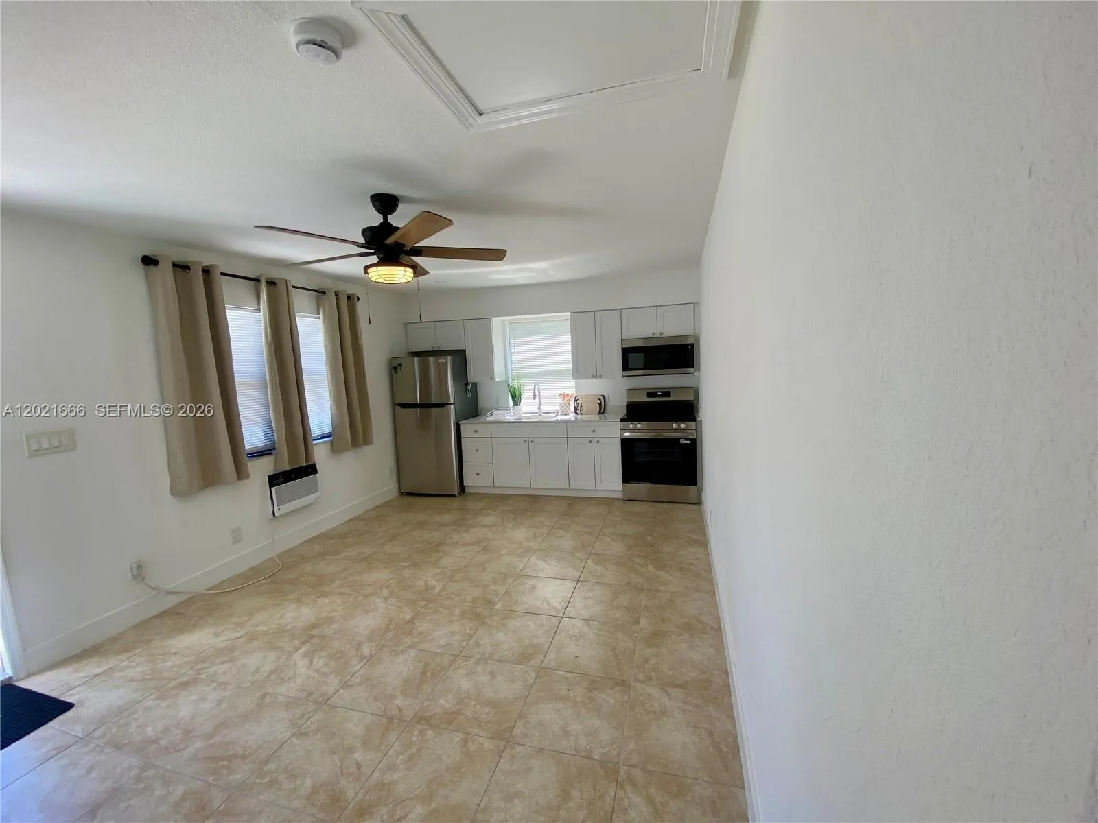 1112 N 61st Ter # B, Hollywood FL 33024