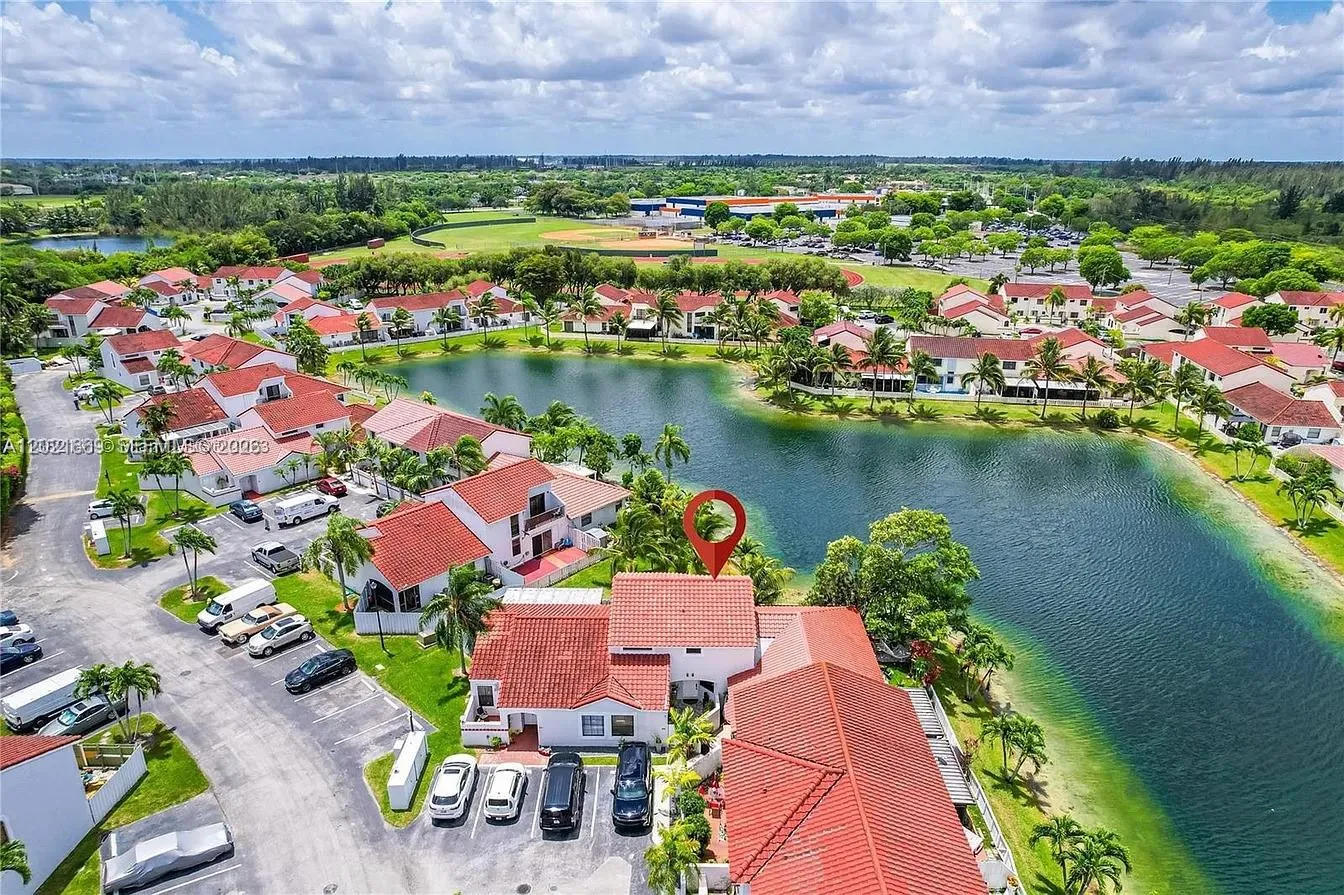 3 bedroom 2 bath for sale at 1711 San Remo Cir, Homestead FL 33035
