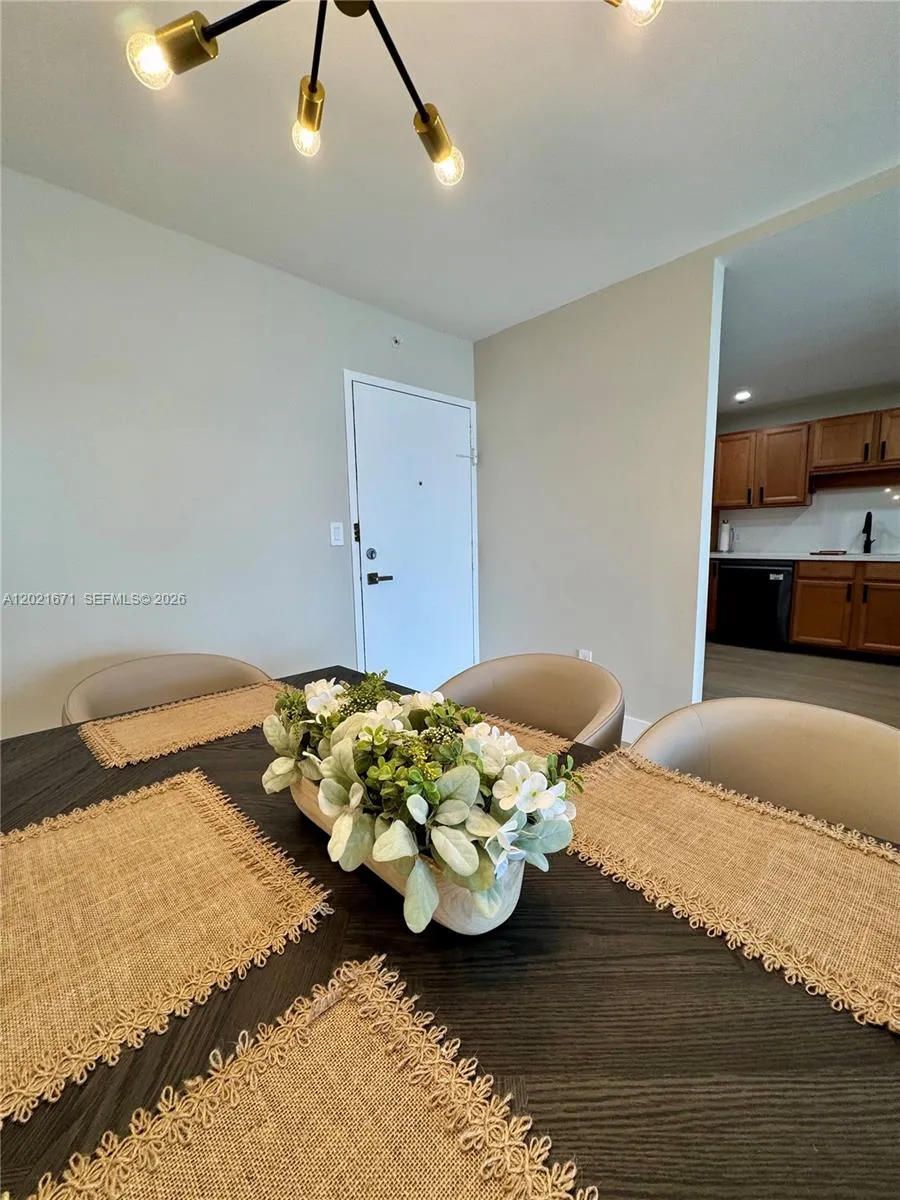 2851 NE 183rd St # 1607E, Aventura FL 33160