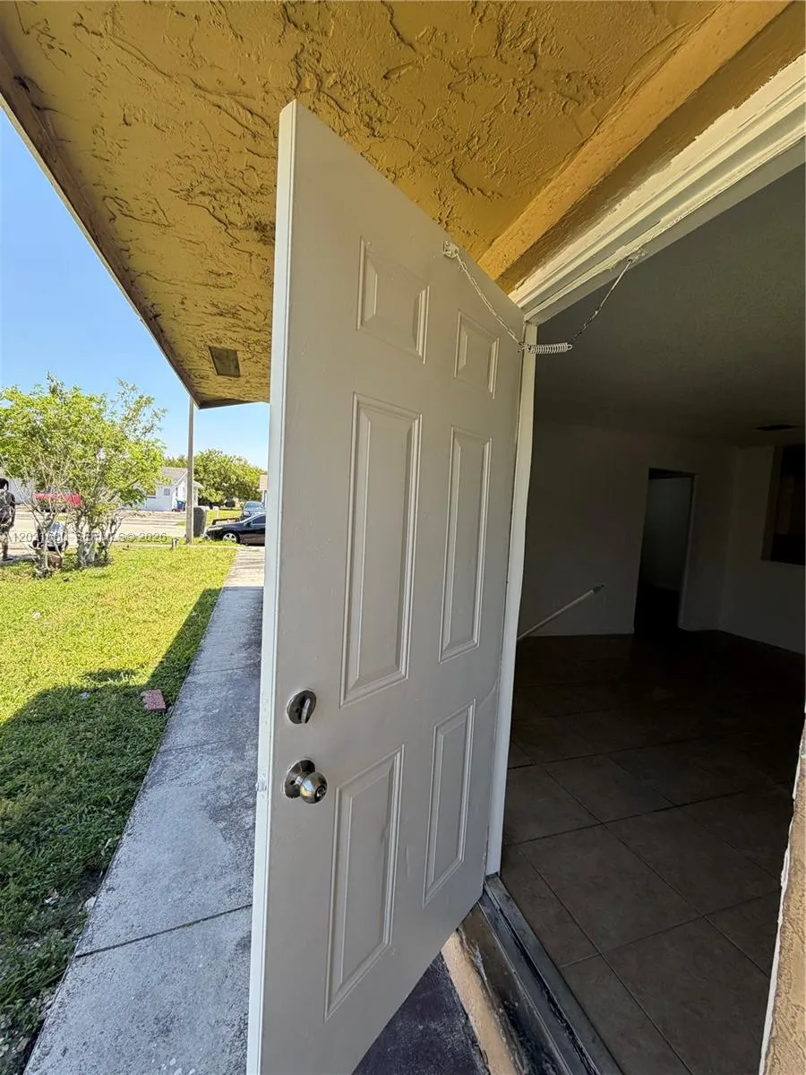 1491 NW 22nd Ct # 3, Fort Lauderdale FL 33311