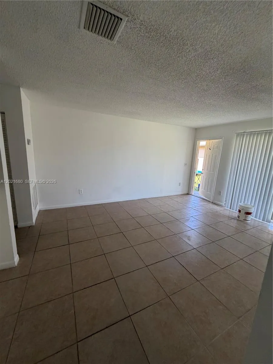1491 NW 22nd Ct # 3, Fort Lauderdale FL 33311