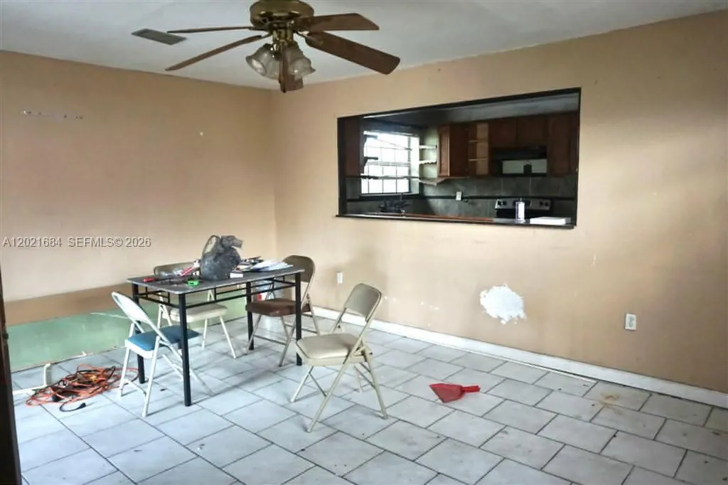 1667 NW 67th St, Miami FL 33147