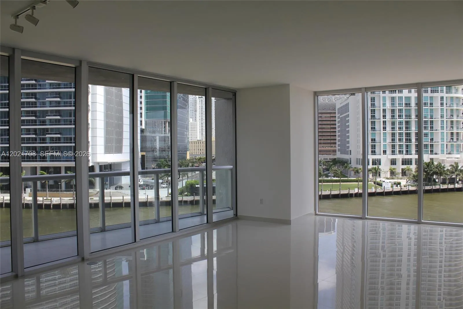 465 BRICKELL AV # 502, Miami FL 33131
