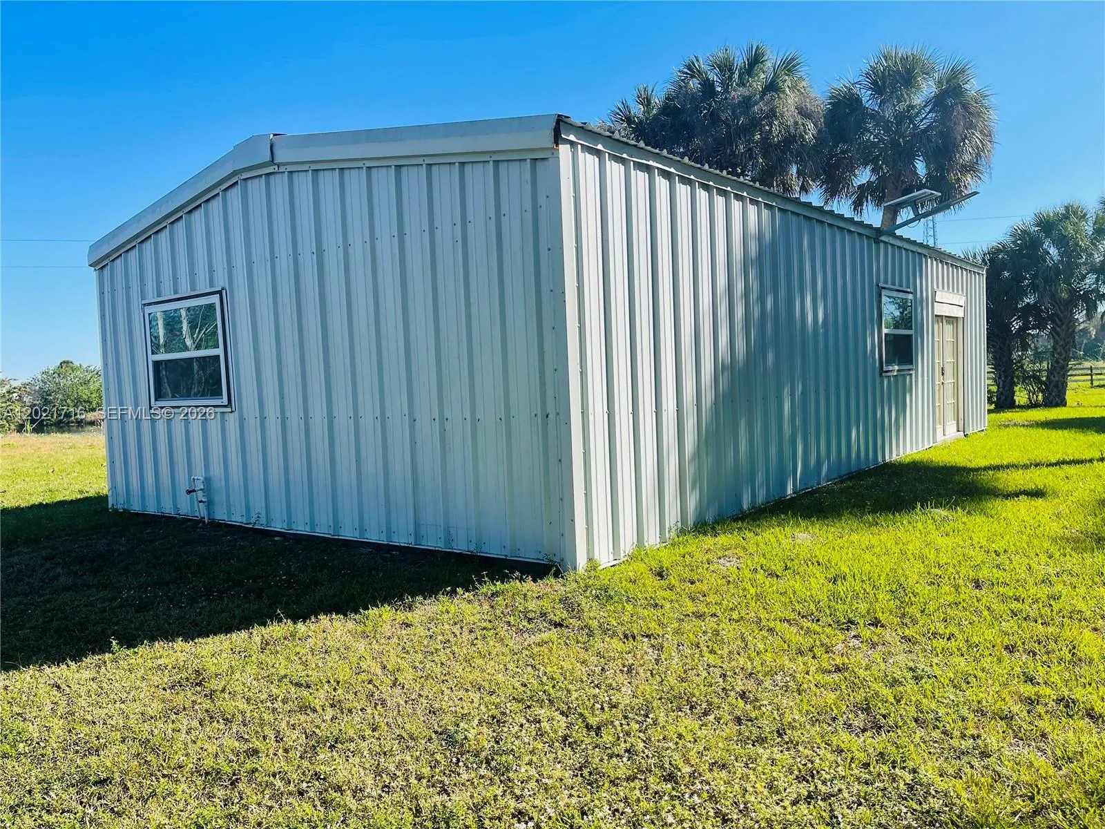 1326 Red Barn Rd, Moore Haven FL 33471