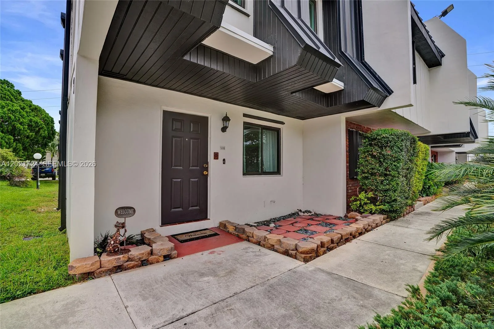 5555 Ludlam Rd # 46, South Miami FL 33155