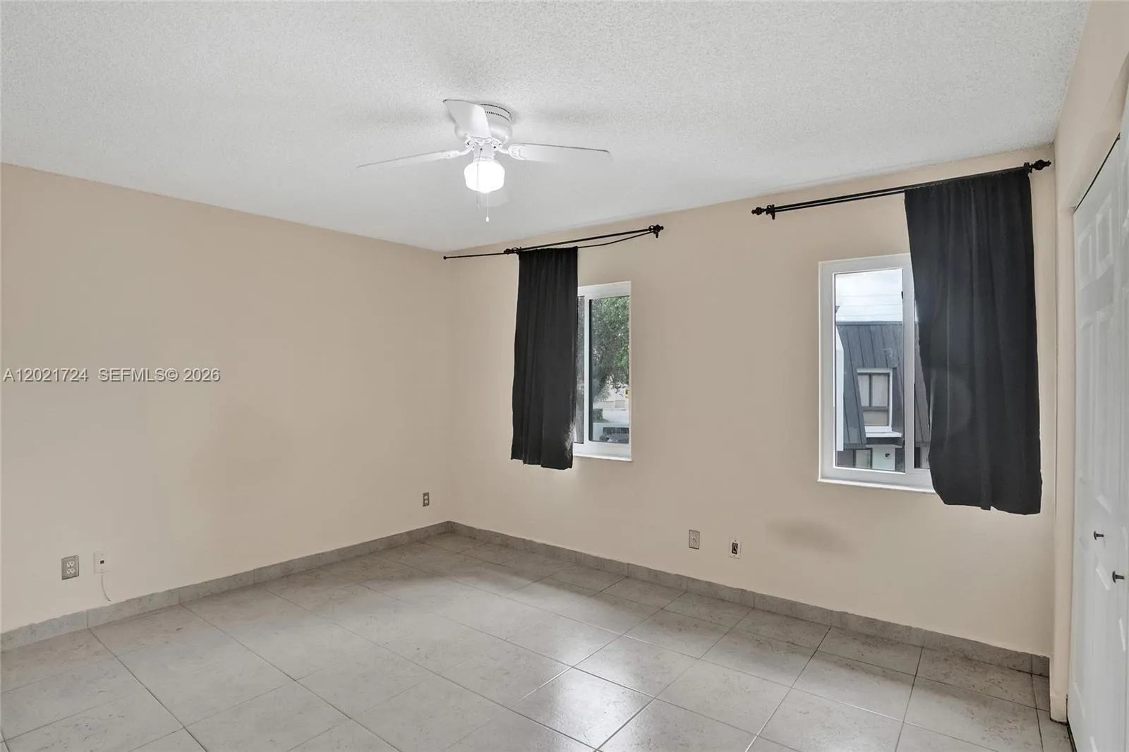 5555 Ludlam Rd # 46, South Miami FL 33155