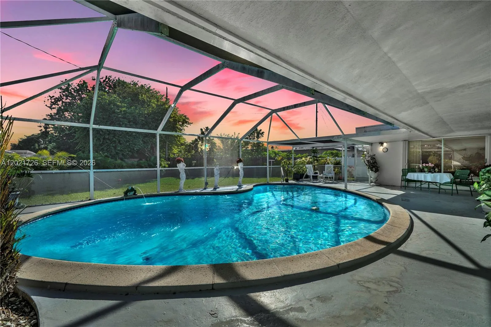 4 bedroom 2 bath for sale at 11260 SW 181st Ter, Miami FL 33157