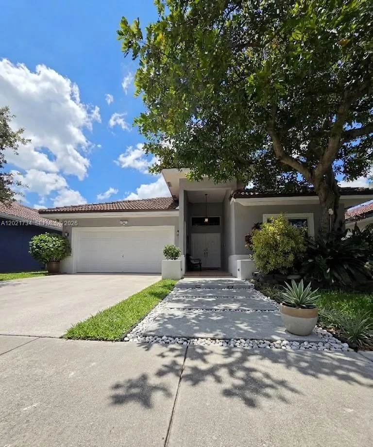 3 bedroom 2 bath for sale at 2908 N 36th Ave, Hollywood FL 33021
