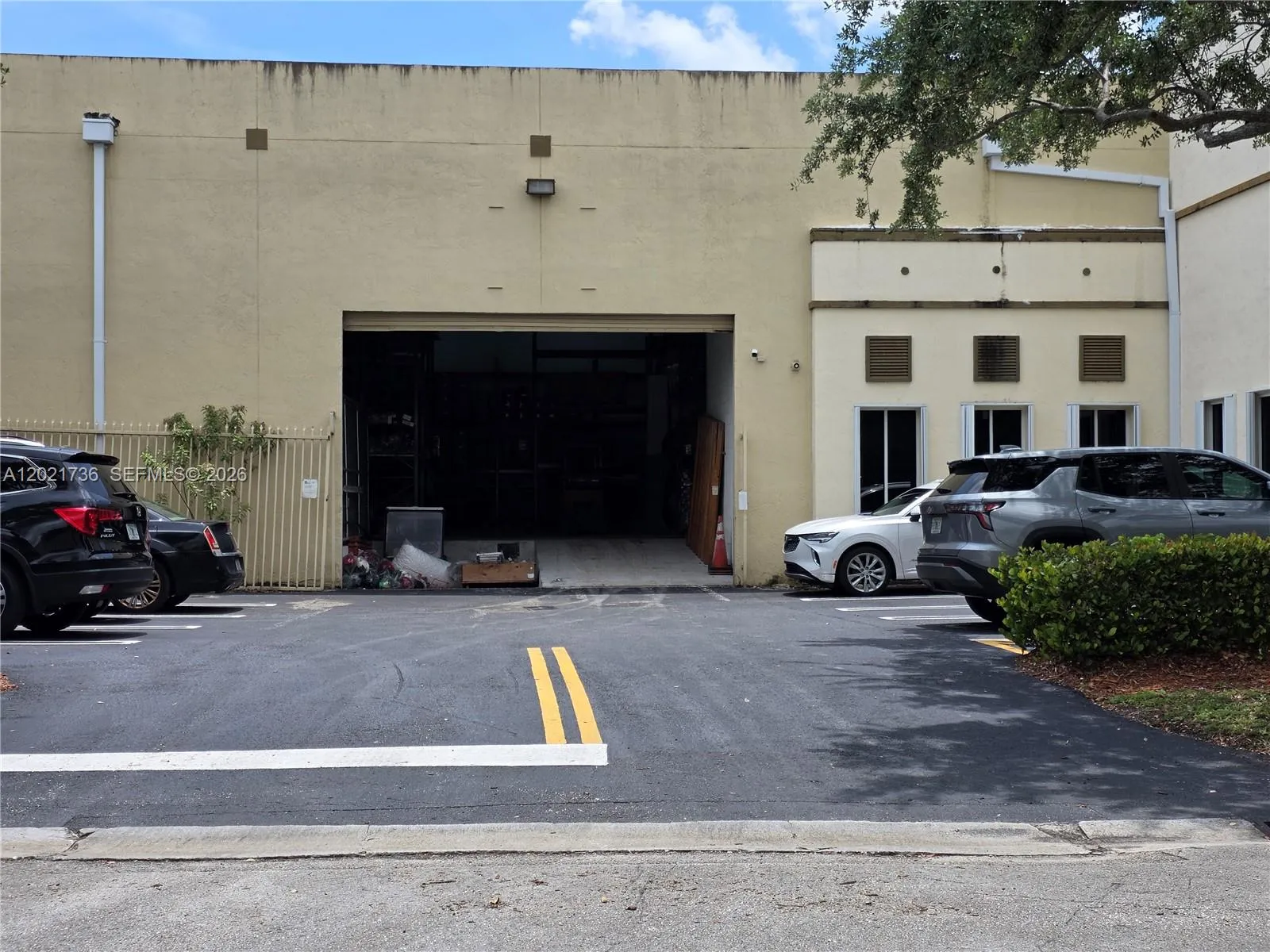 10420 NW 37th Ter, Doral FL 33178