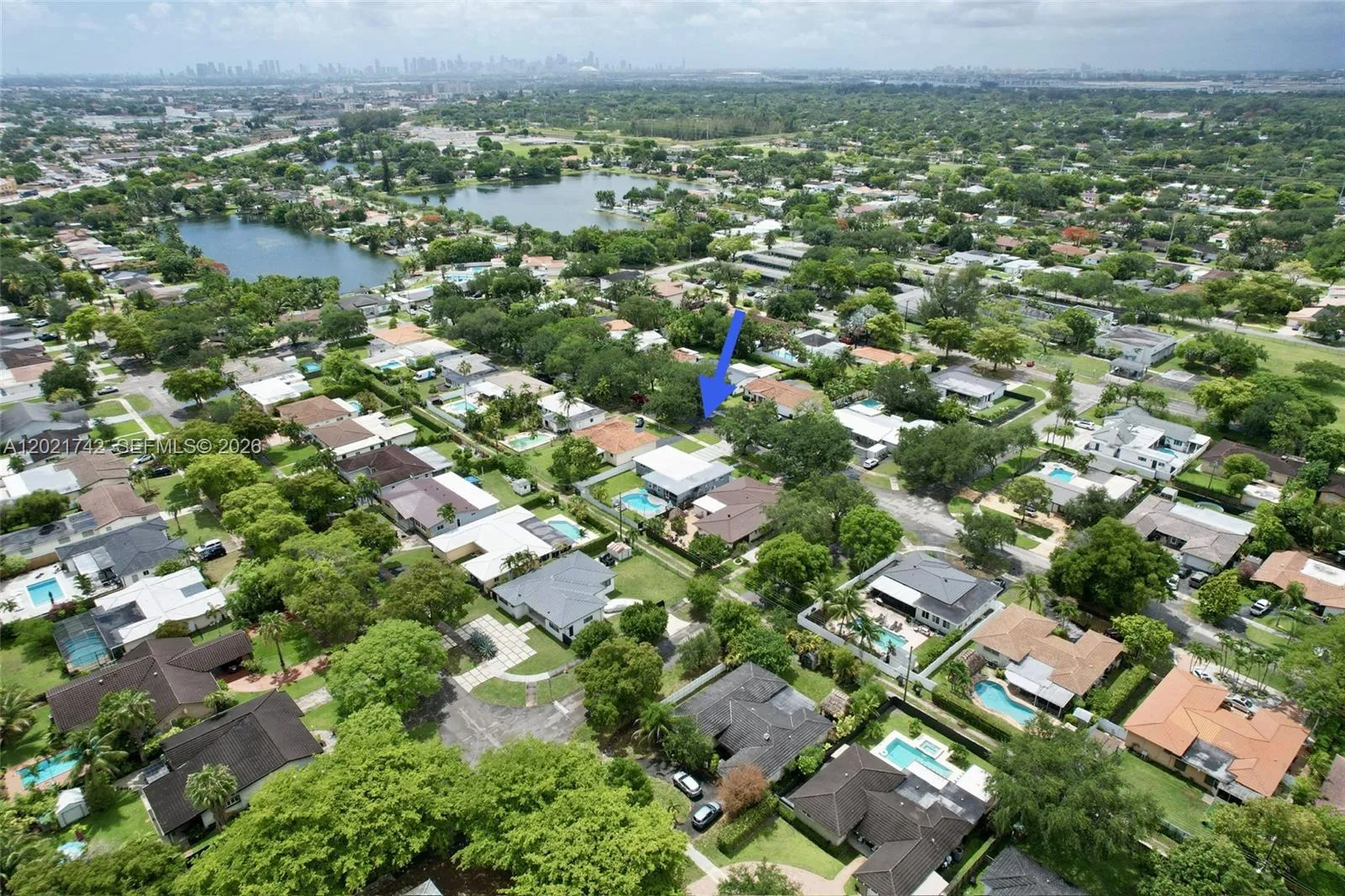 1183 Robin Ave, Miami Springs FL 33166