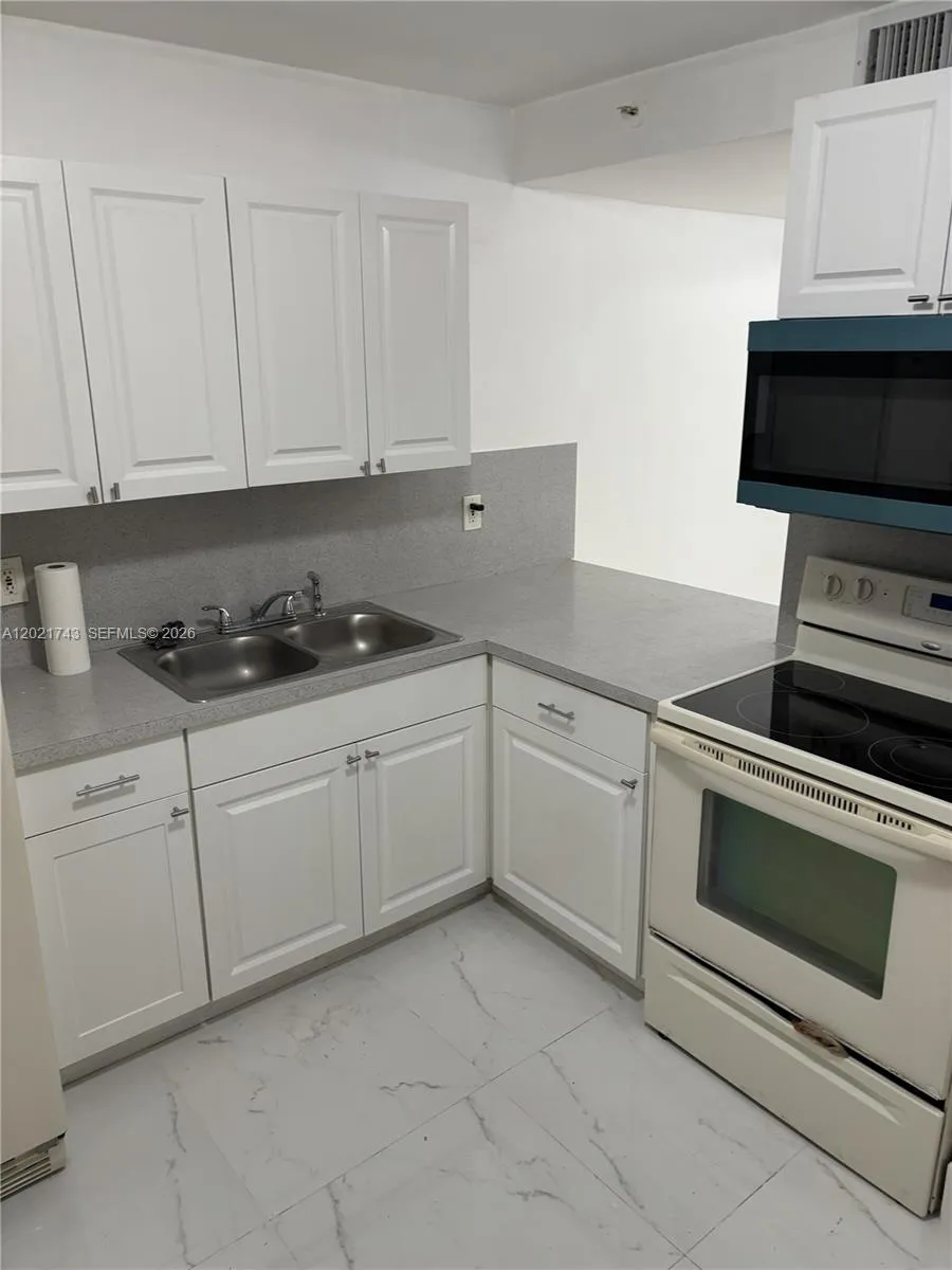 2145 NW 19th Ter # 205, Miami FL 33125