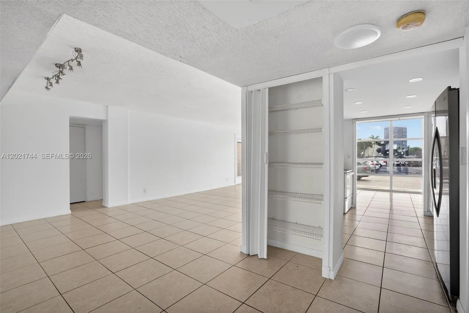 2000 Atlantic Shores Blvd # 120, Hallandale Beach FL 33009