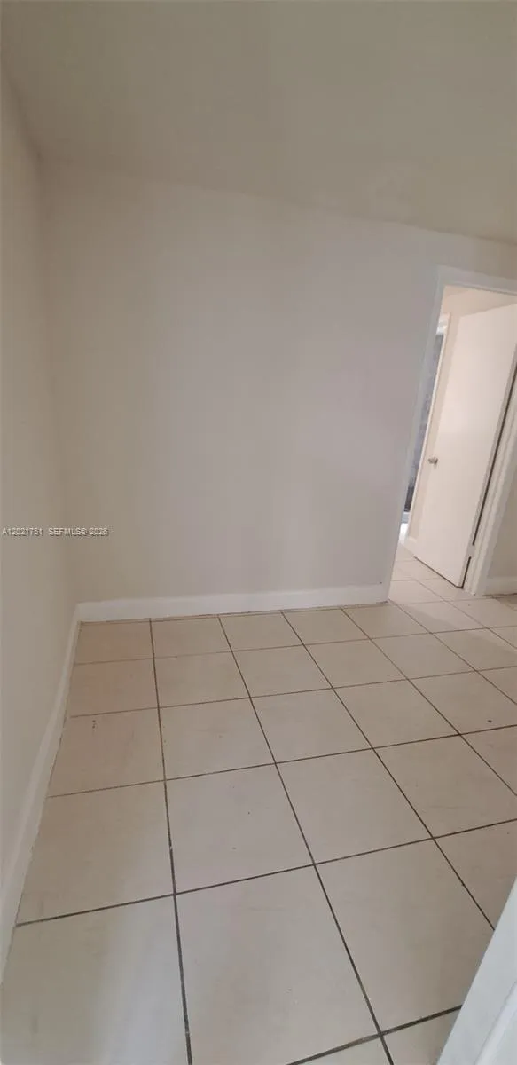 1362 SW 2nd St # 7, Miami FL 33135