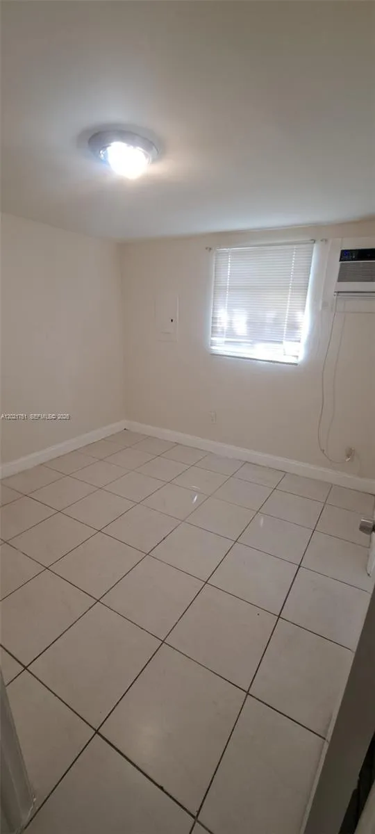 1362 SW 2nd St # 7, Miami FL 33135