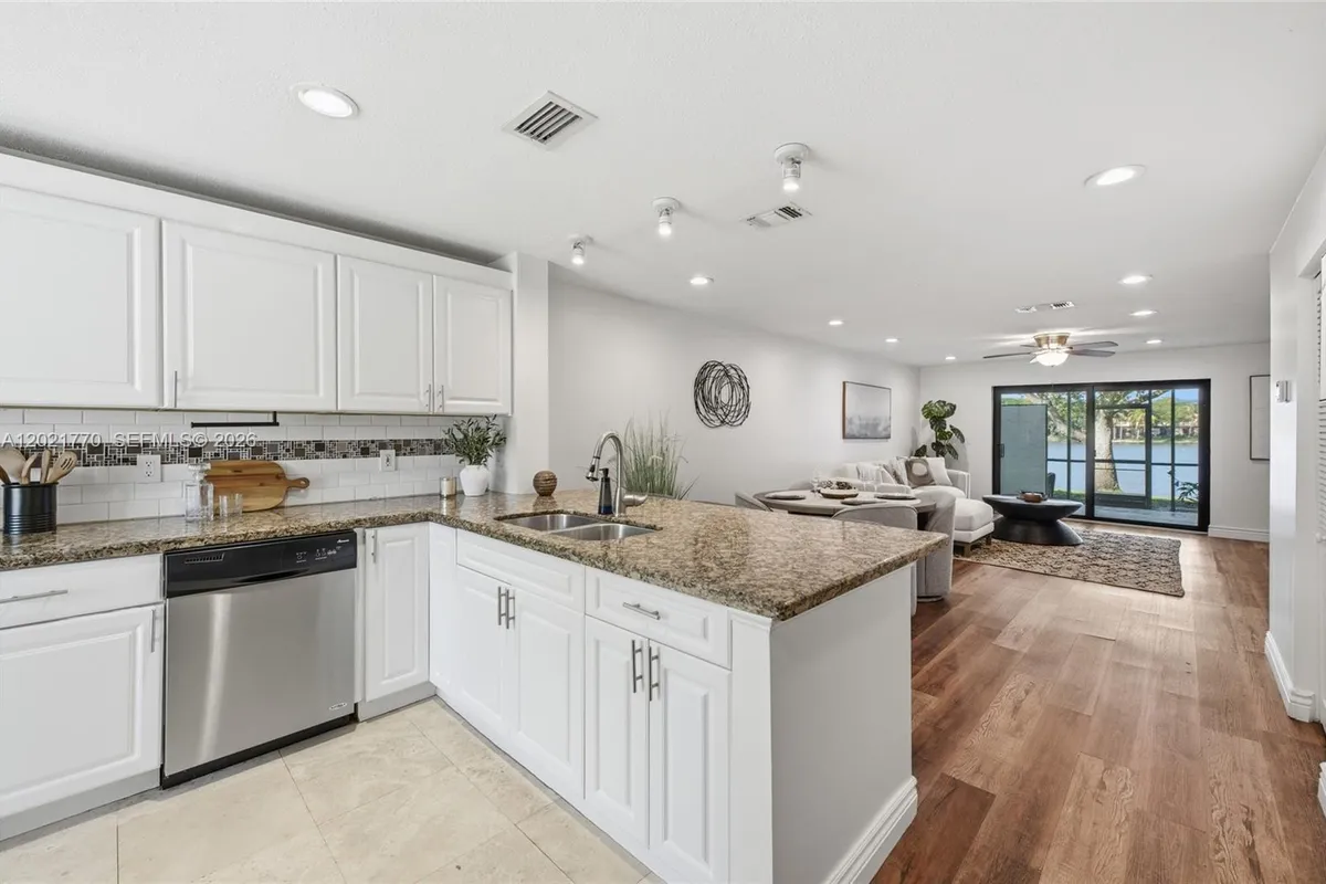 1257 NW 98th Ter # 154, Pembroke Pines FL 33024