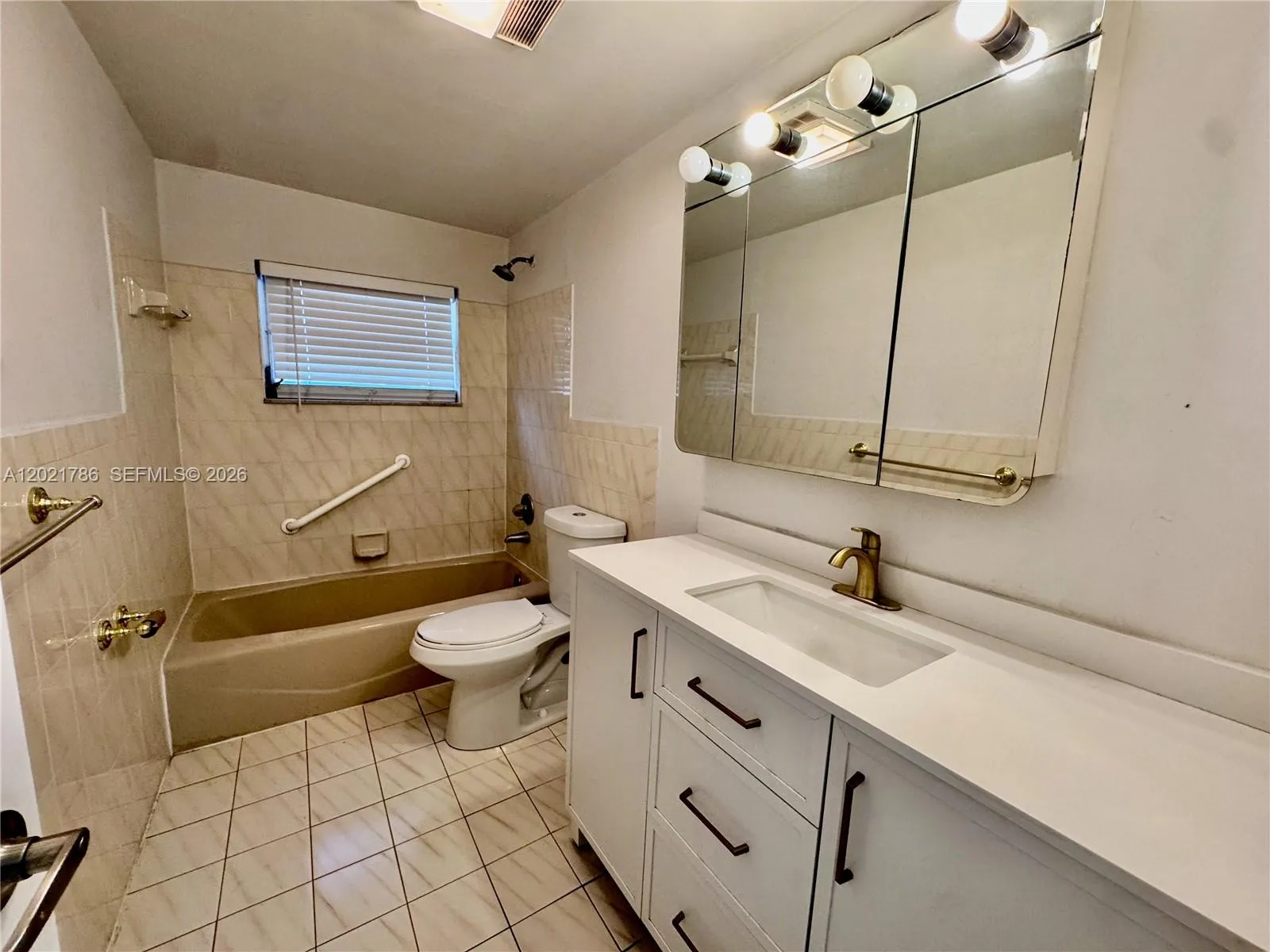 719 Glenn Pkwy # 2, Hollywood FL 33021
