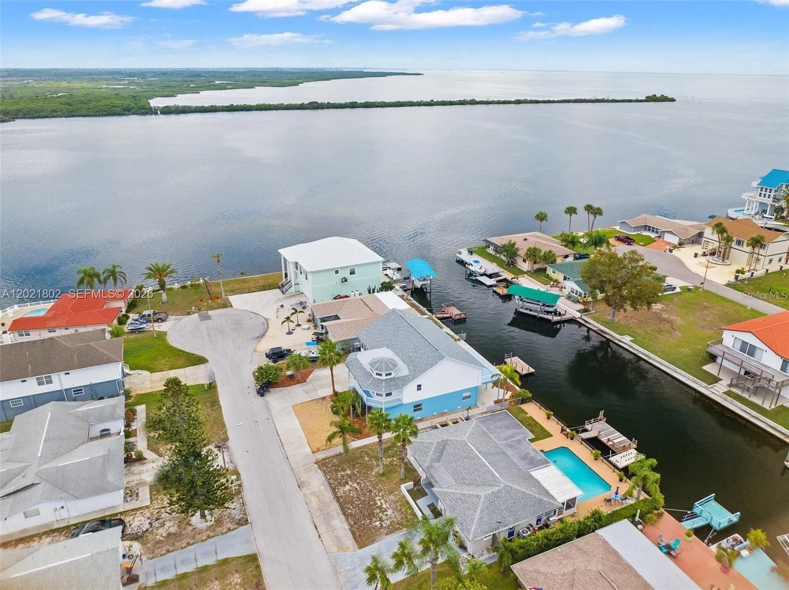 13521 Stacey Dr, Hudson FL 34667