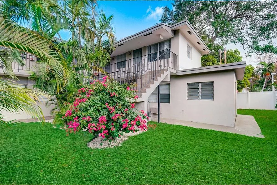 515 SE 9th St # 2, Fort Lauderdale FL 33316