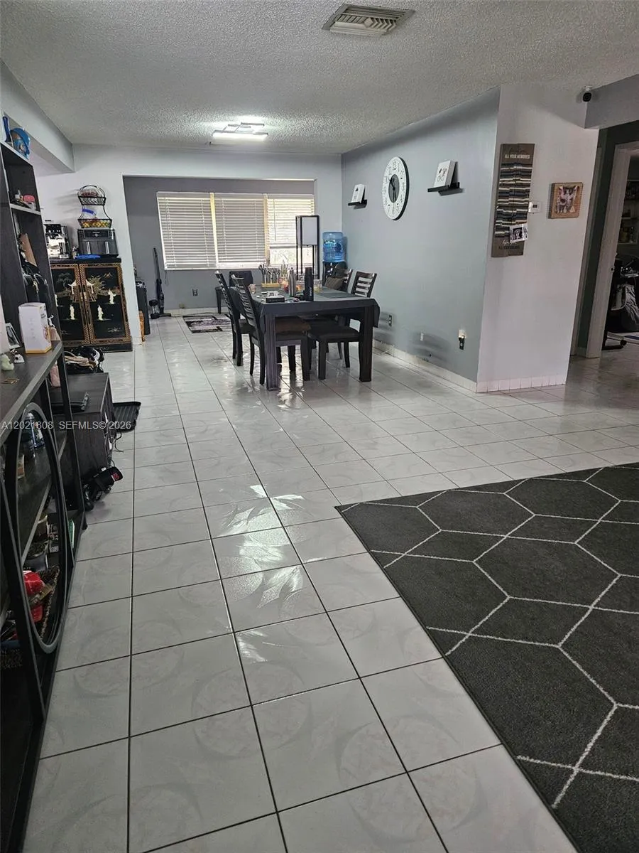 221 NW 46th Ct, Oakland Park FL 33309