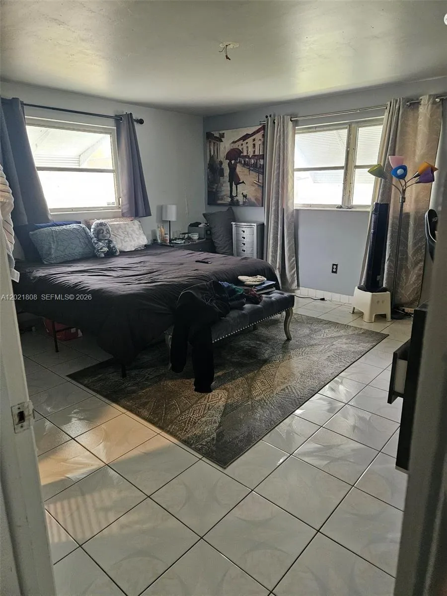 221 NW 46th Ct, Oakland Park FL 33309