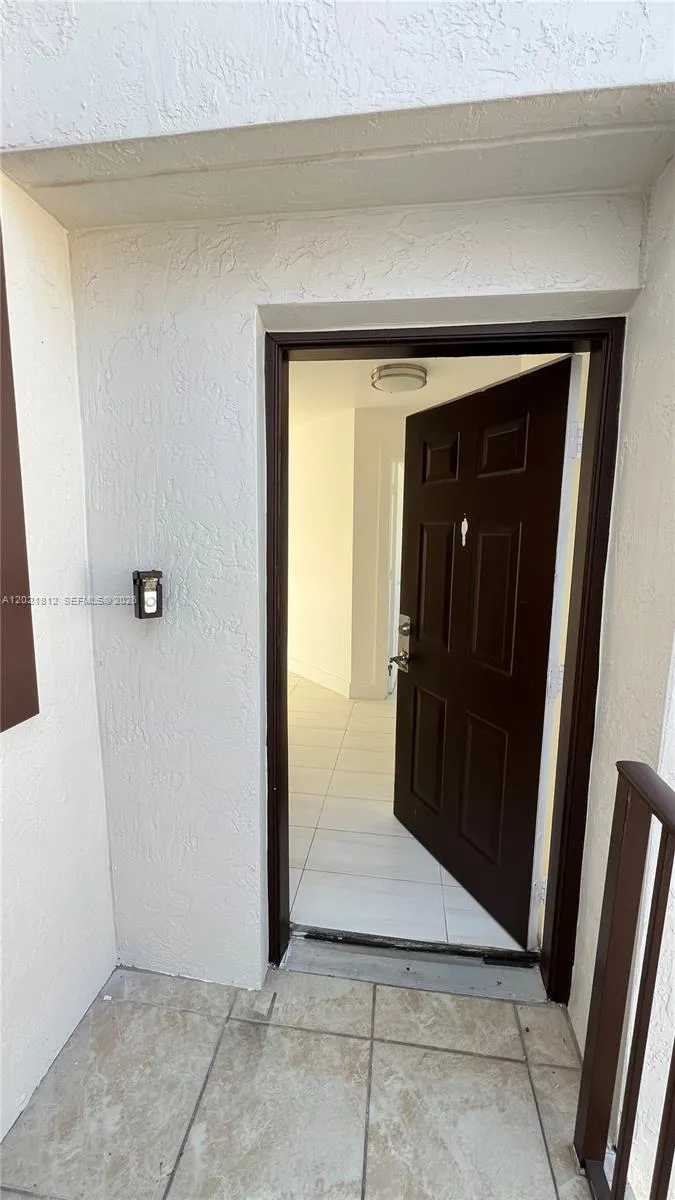 1132 NW 125th Path # 204, Miami FL 33182