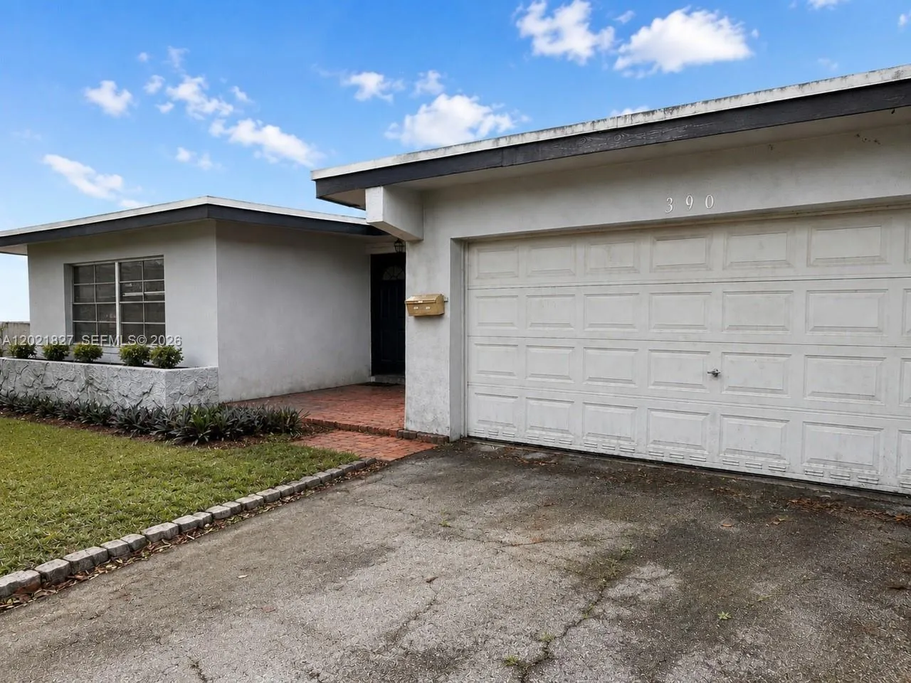3 bedroom 2 bath for sale at 3905 SW 67th Ter, Miramar FL 33023