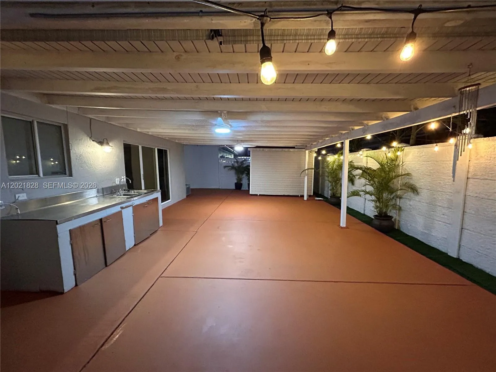14956 SW 39th St, Miami FL 33185