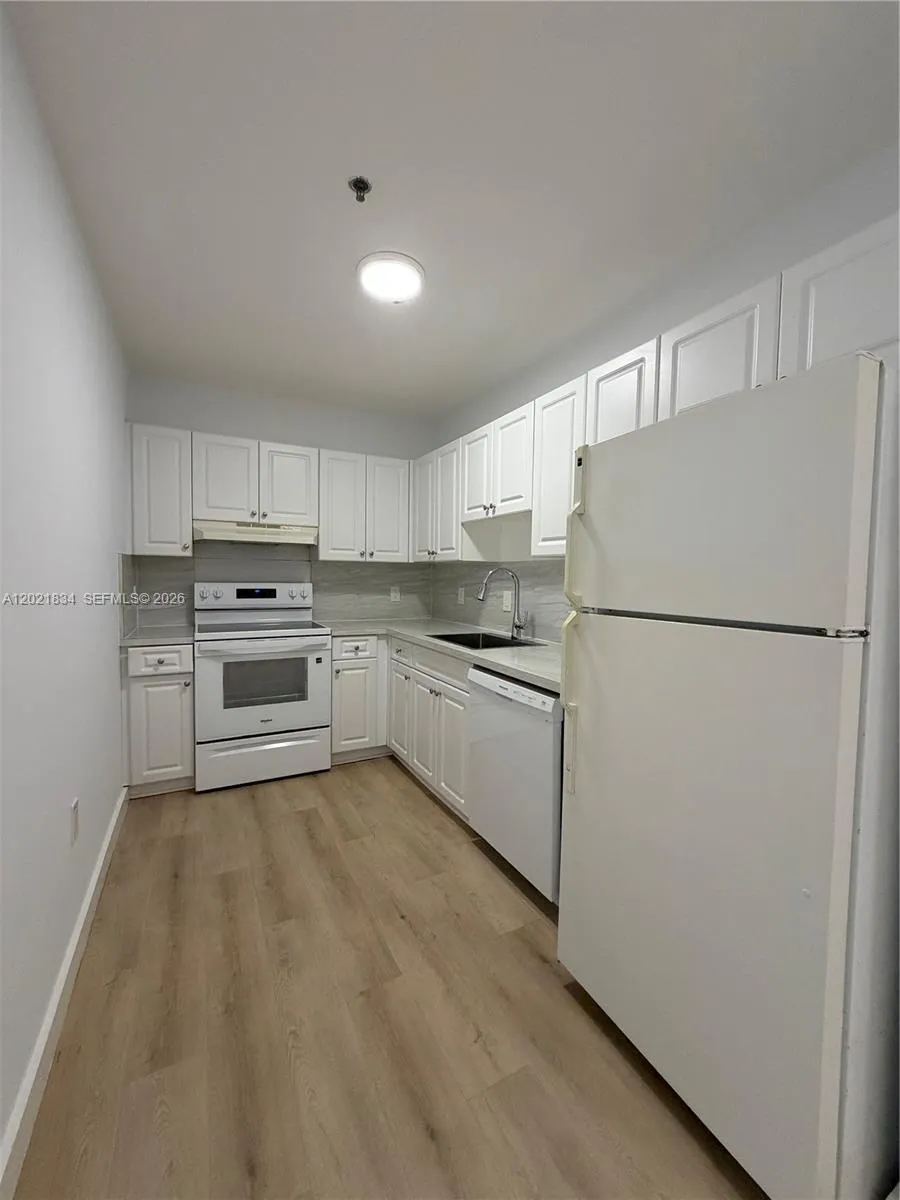 717 SW 11th Ave # 204, Miami FL 33130