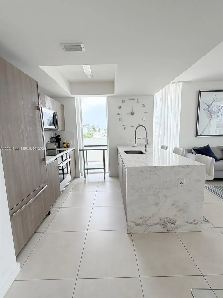 401 N Birch Rd # 415, Fort Lauderdale FL 33304