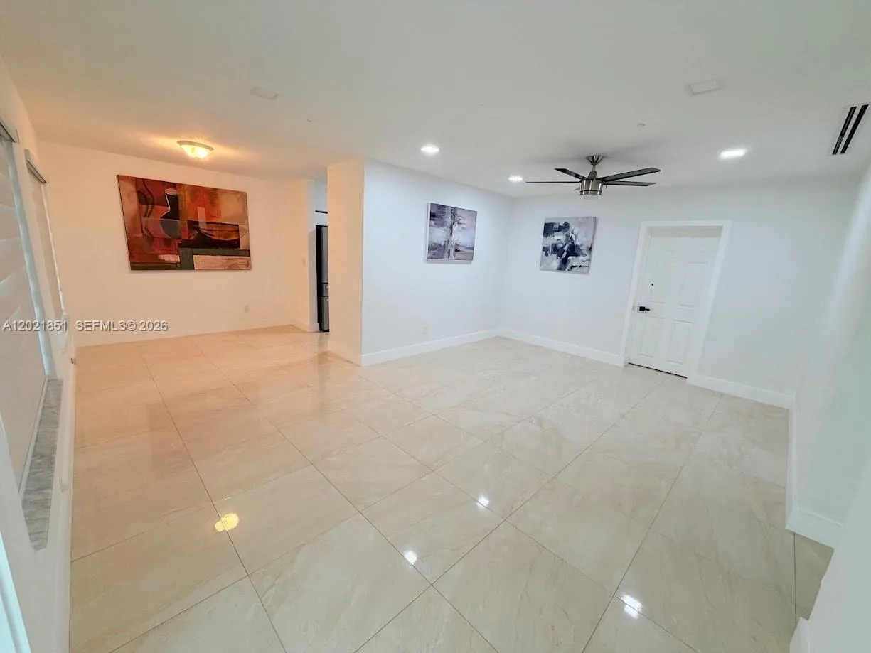 12041 SW 174th St, Miami FL 33177