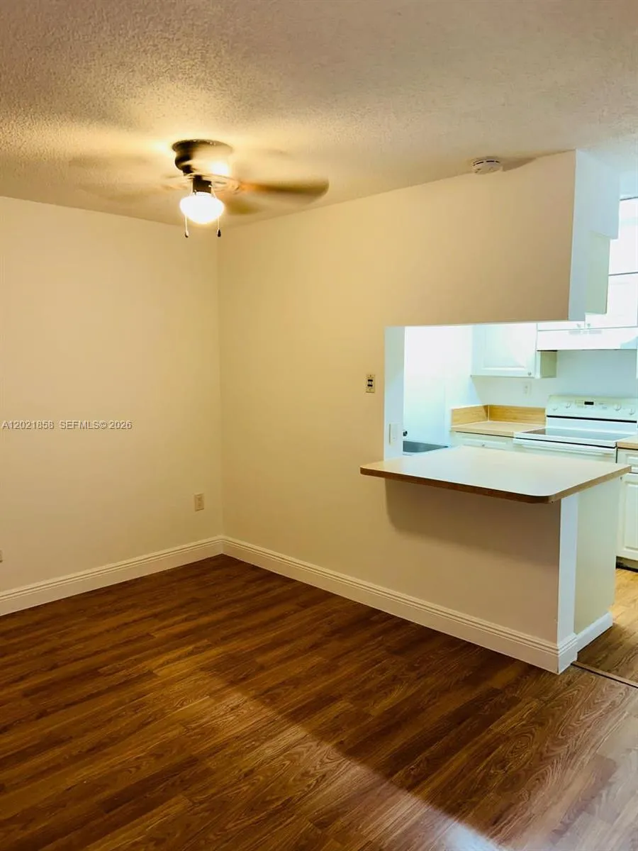 17425 NW 67th Pl # 13, Hialeah FL 33015