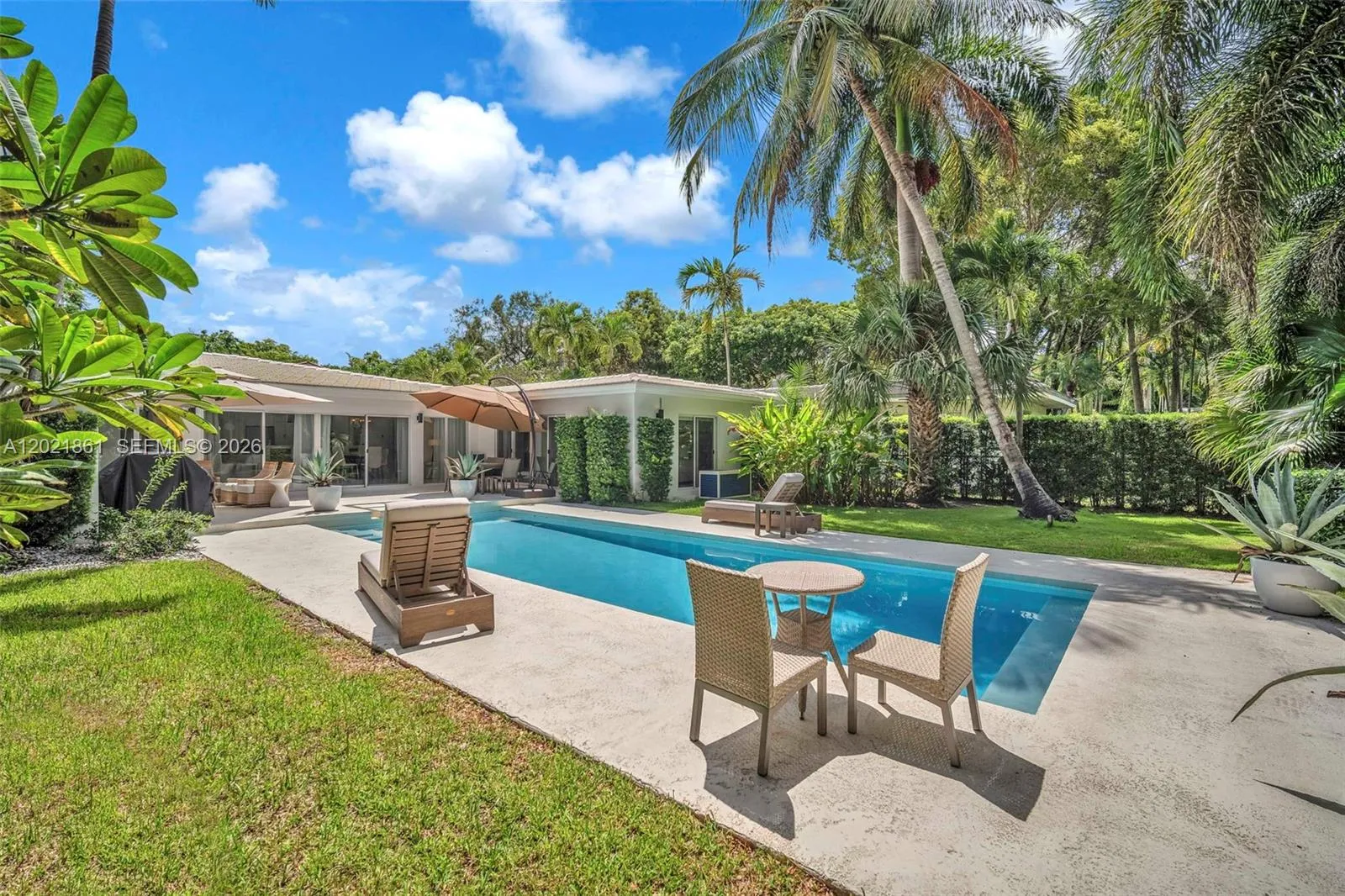 203 Ridgewood Rd, Coral Gables FL 33133